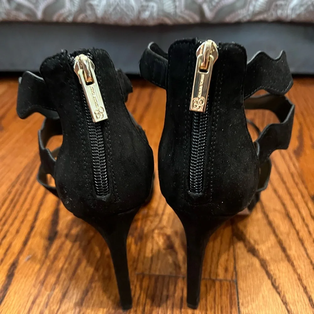 Jessica Simpson Black Suede Heels with Strappy Design - Picture 3 of 7